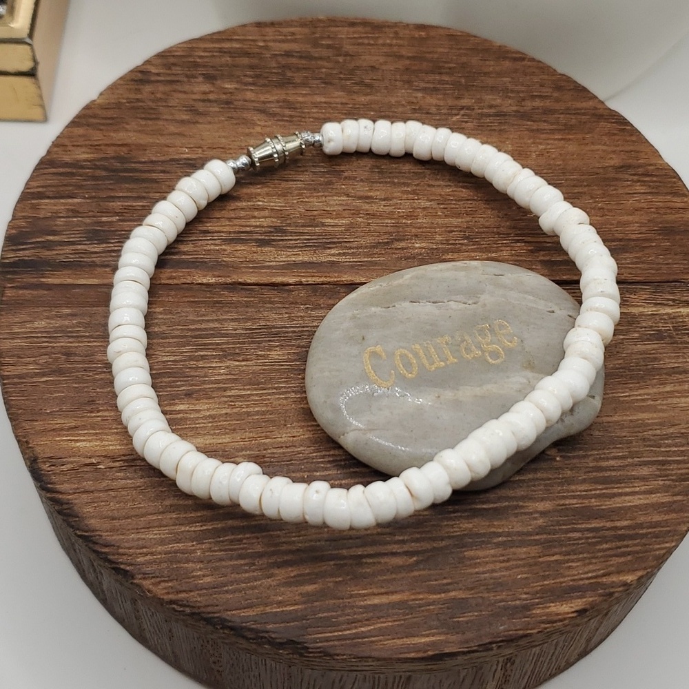 Bone white anklet‎ B2534
